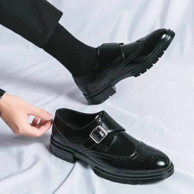 Echte Buckle-Dress-Schuhe