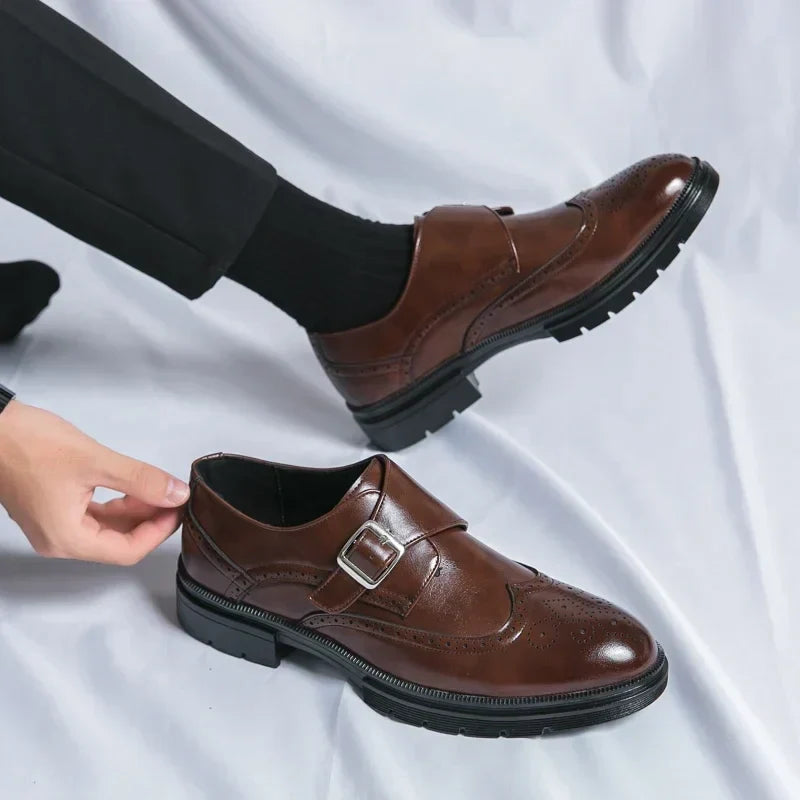 Echte Buckle-Dress-Schuhe